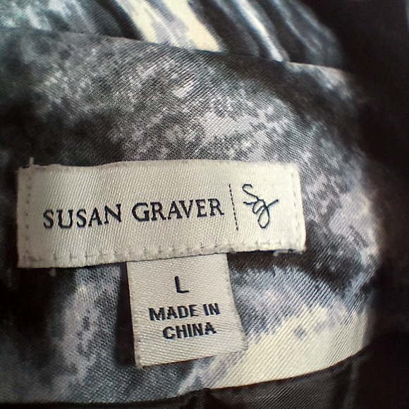 Women's Zebra Print Jacket - Picture 6 of 6